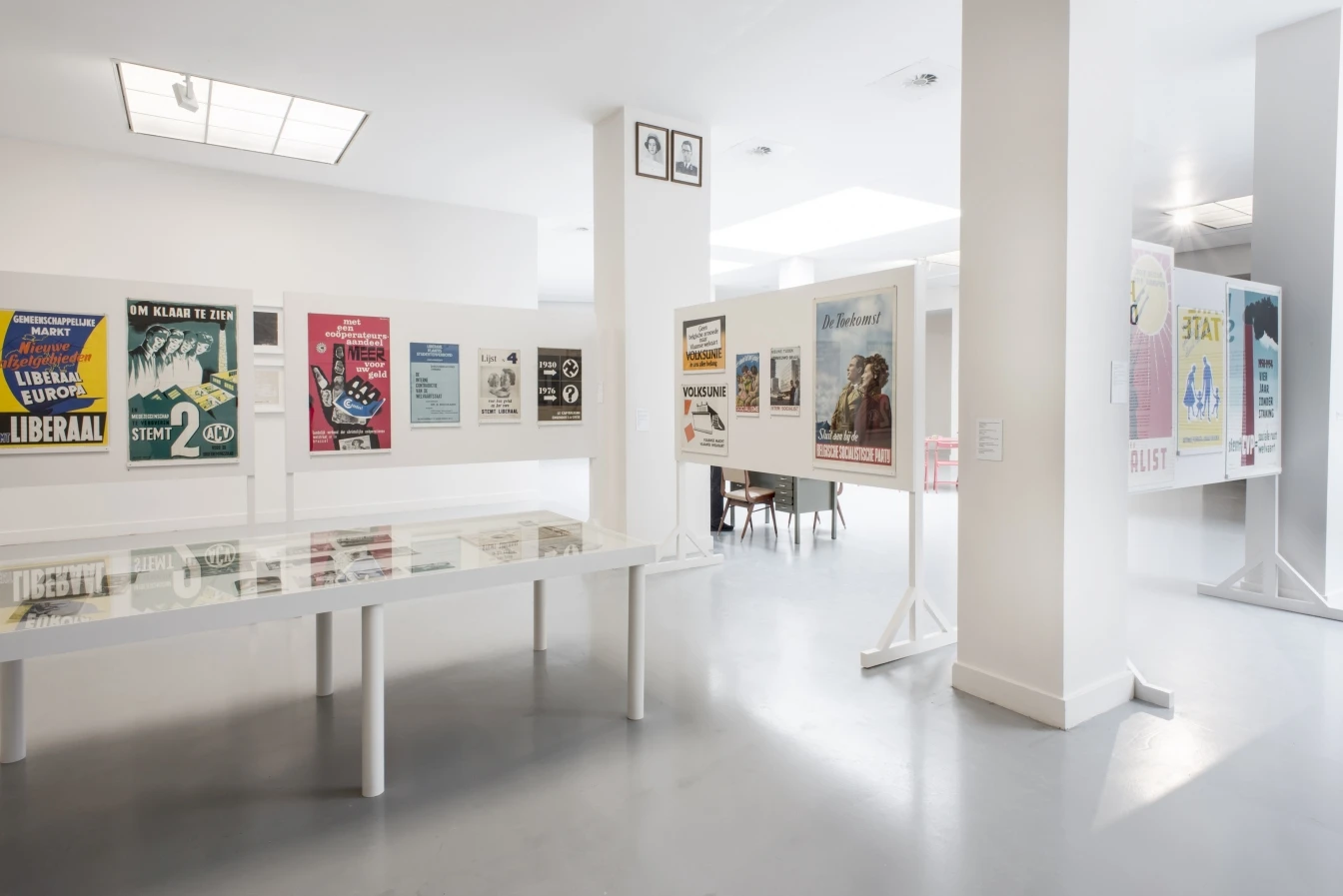 2015 The Walfare State Vexhibition View Photo M Hkaclinckx49